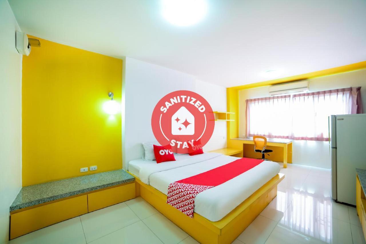 Oyo 460 Int Place Бангкок Экстерьер фото