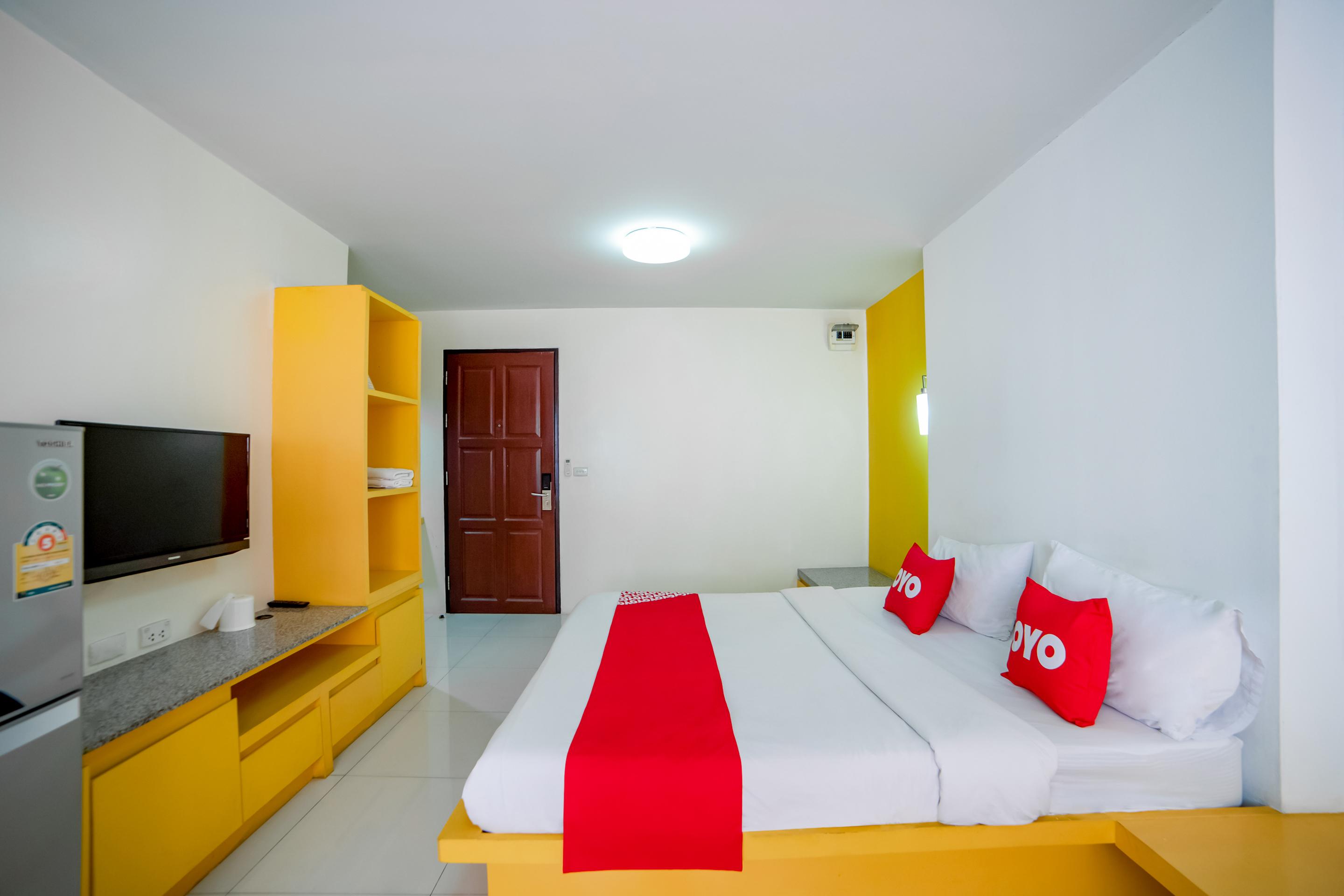 Oyo 460 Int Place Бангкок Экстерьер фото
